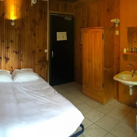 Hotel De 3*